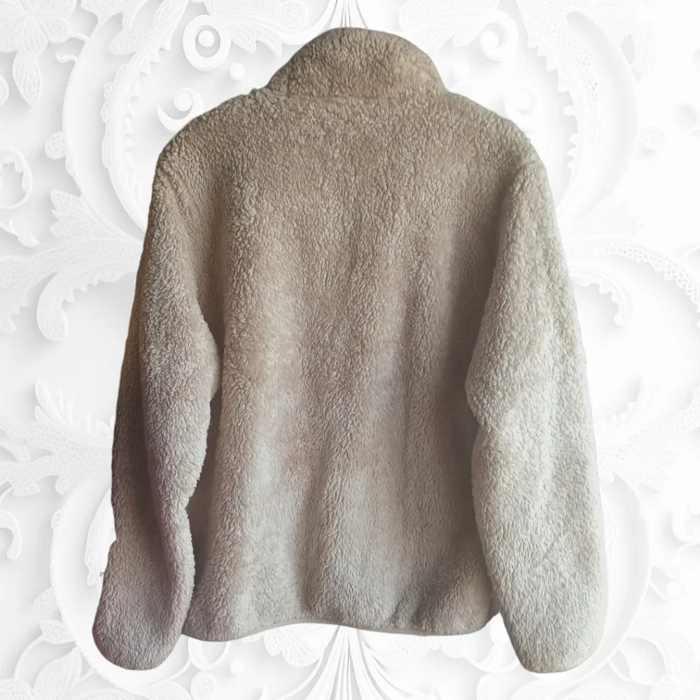 NWOT Uniqlo Teddy Bear Full Zip Up Jacket With Collar And Pockets